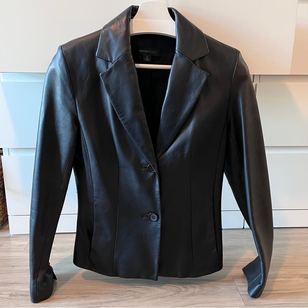 Minimalist Sleek Classic Black Genuine Real 100% Leather Jacket